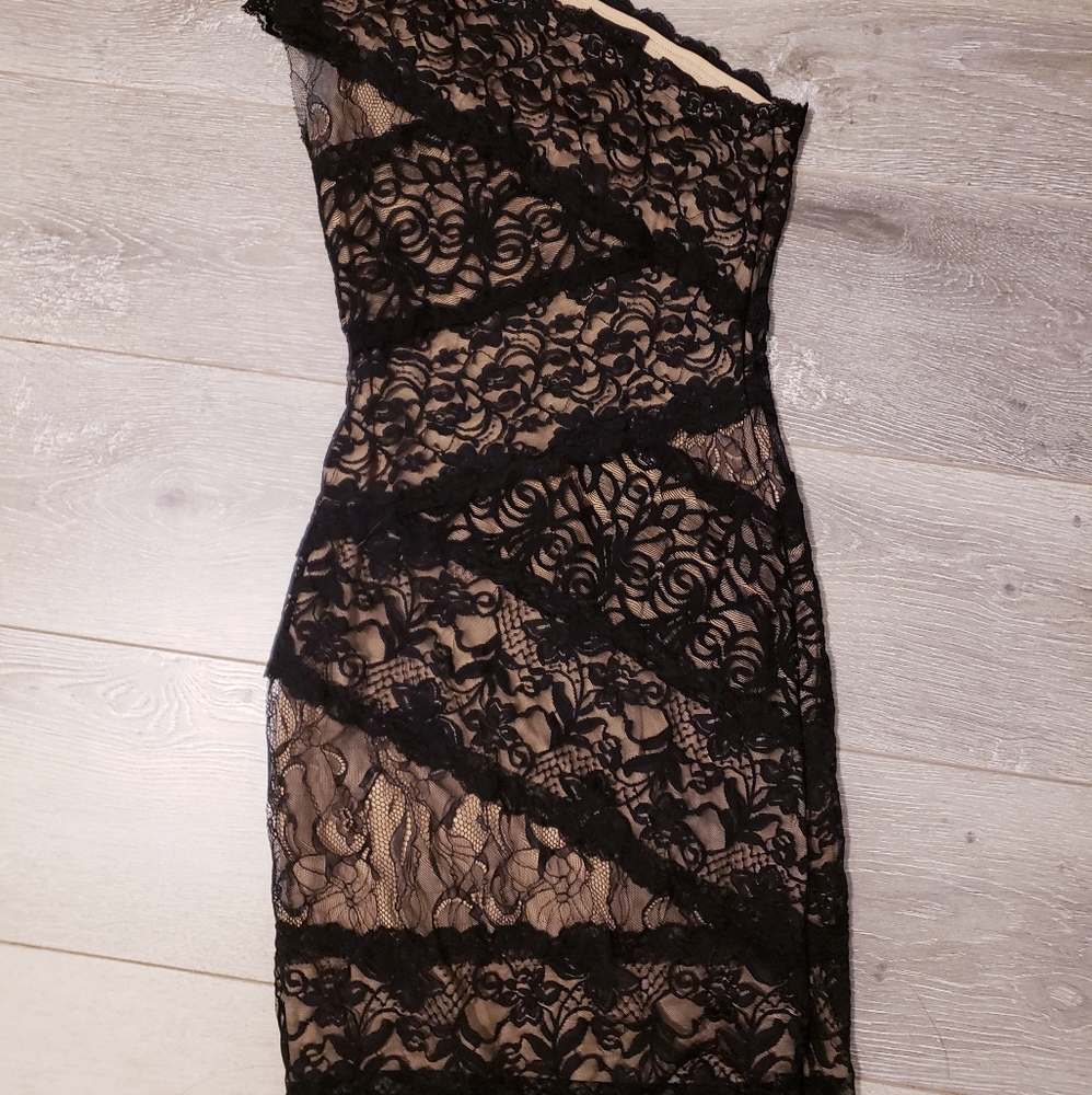 bebe Lace Cocktail Dress